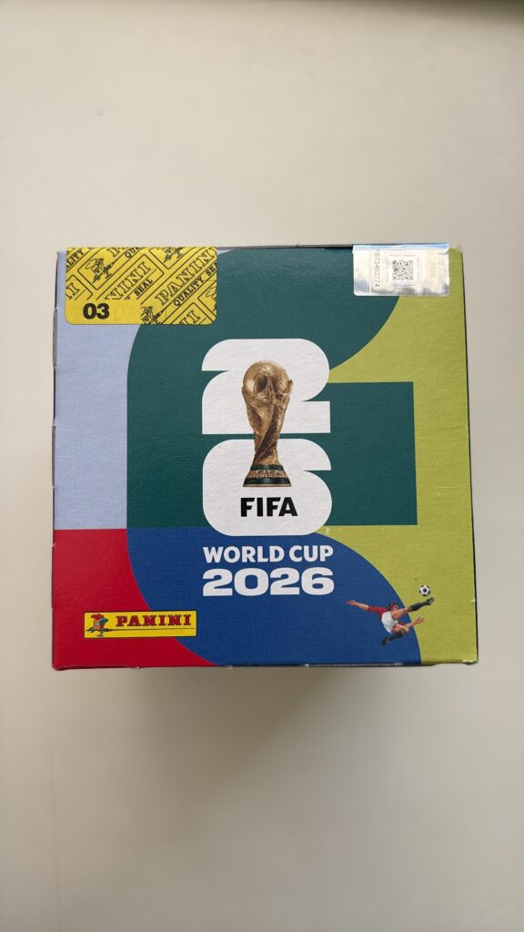 CAJA DEL MUNDIAL DE PEGATINA